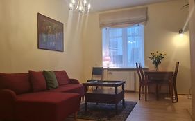 Rehouse, Antokolskio 13